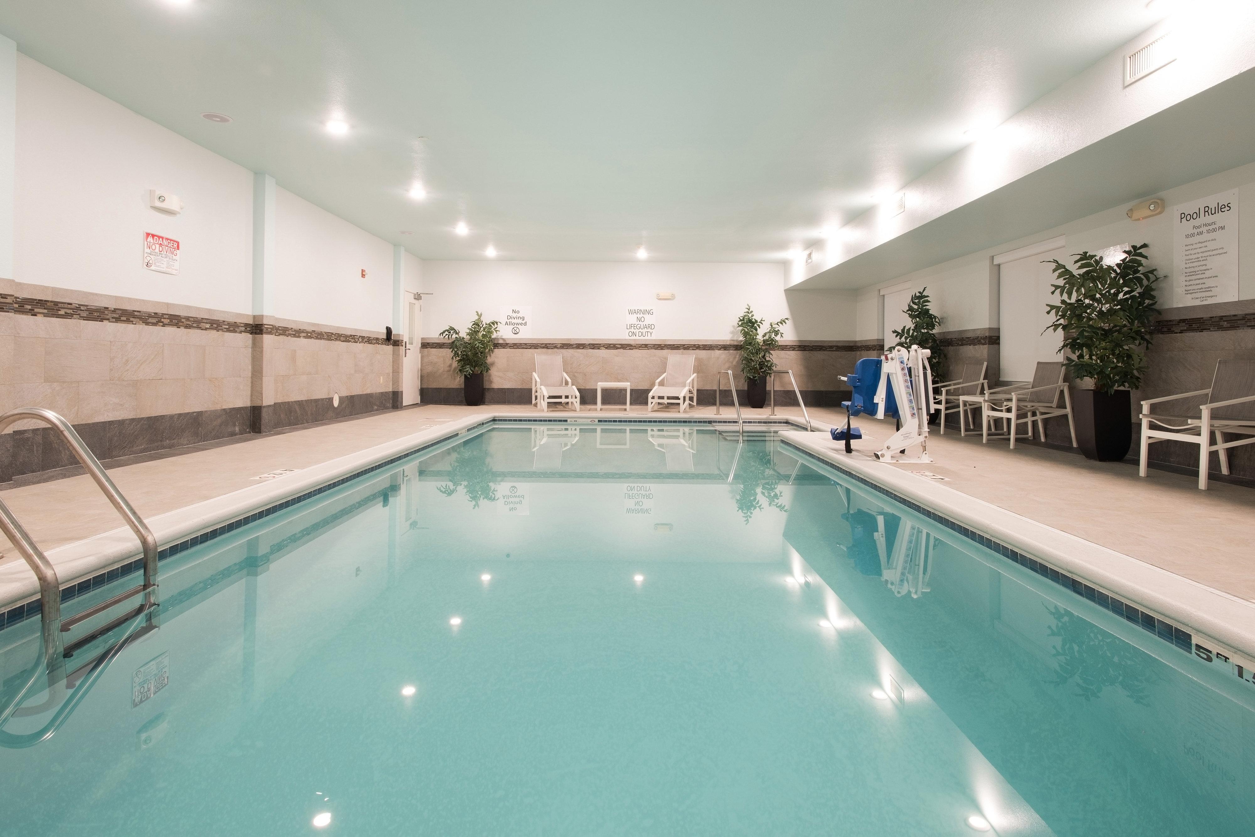 Holiday Inn Express & Suites East Wichita I-35 Andover By Ihg Екстериор снимка