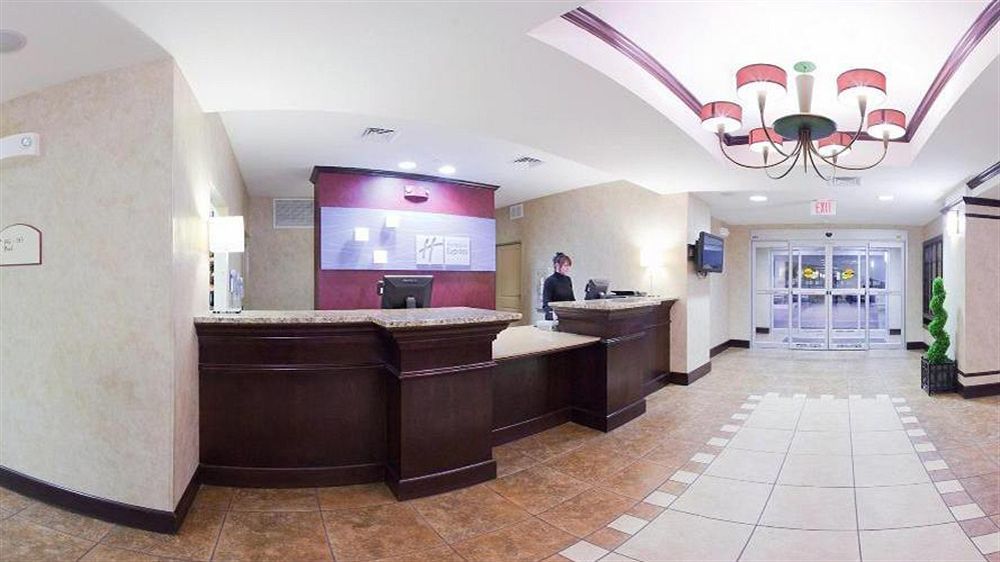 Holiday Inn Express & Suites East Wichita I-35 Andover By Ihg Екстериор снимка