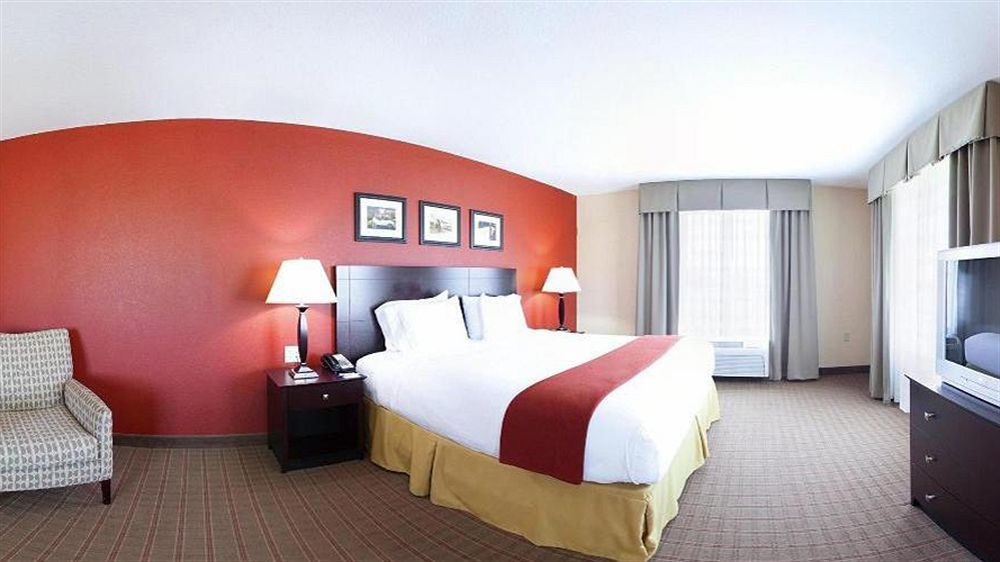 Holiday Inn Express & Suites East Wichita I-35 Andover By Ihg Екстериор снимка